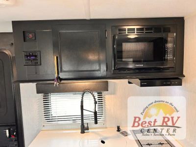 2022 Forest River RV Cherokee Wolf Pup Black Label - Photo 25