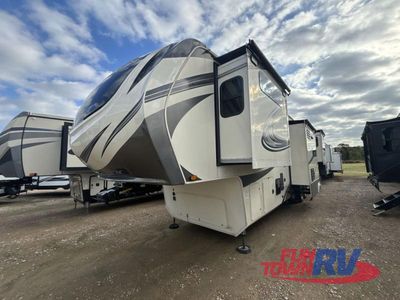 2019 Grand Design Solitude - Photo 6