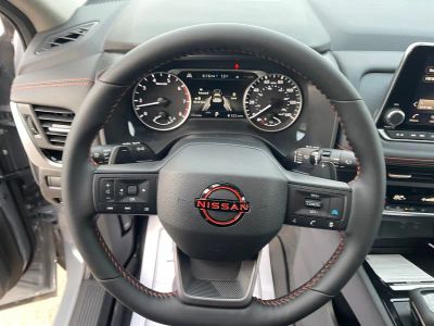 2026 Nissan Rogue — photo 10 view