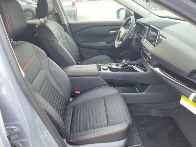 2026 Nissan Rogue — photo 11 view