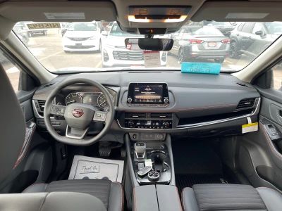 2026 Nissan Rogue — photo 14 view