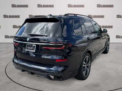 2027 BMW X7 — detail view