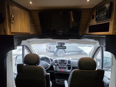 2017 Dynamax REV - Photo 7