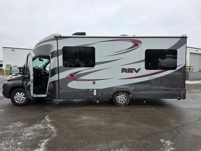 2017 Dynamax REV - Photo 5