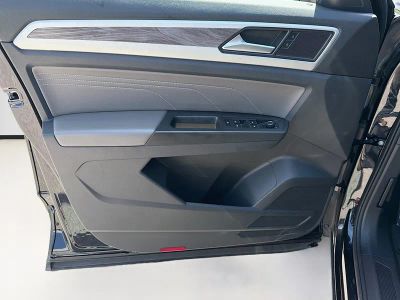 2022 Volkswagen Atlas Cross Sport — photo 20 view