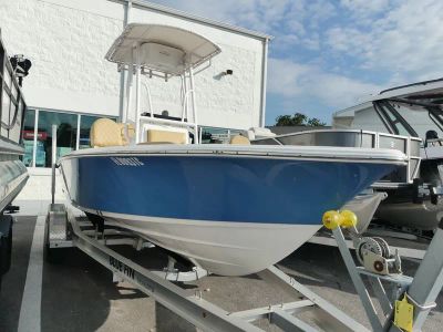 2022 Sportsman Masters 207 Bay Boat — rear three-quarter view