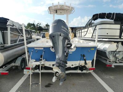 2022 Sportsman Masters 207 Bay Boat — interior view