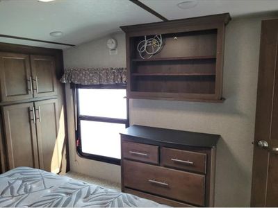 2019 Keystone RV Cougar - Photo 17