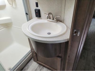 2019 Keystone RV Cougar - Photo 19
