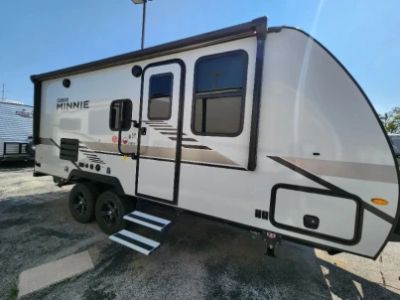 2022 Winnebago Micro Minnie - Photo 3