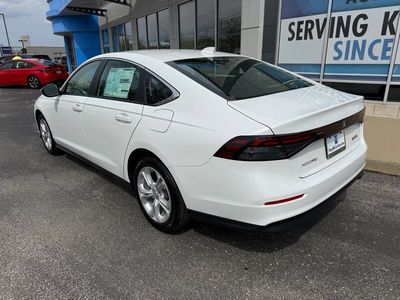 2025 Honda Accord - Photo 6