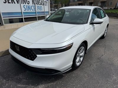 2025 Honda Accord - Photo 3