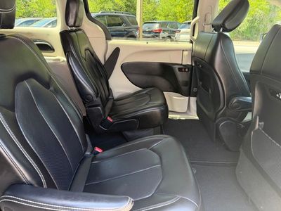2023 Chrysler Pacifica - Photo 8