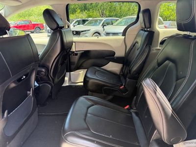 2023 Chrysler Pacifica - Photo 12