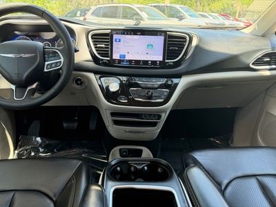 2023 Chrysler Pacifica - Photo 14