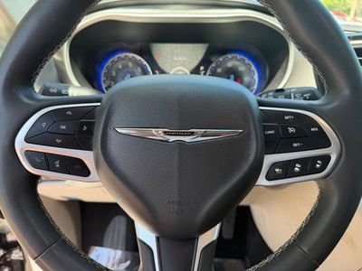 2023 Chrysler Pacifica - Photo 23