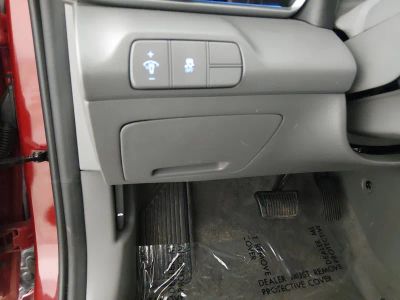 2024 Hyundai Elantra - Photo 13