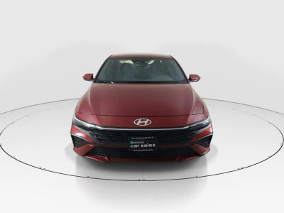 2024 Hyundai Elantra - Photo 2