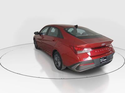 2024 Hyundai Elantra - Photo 5