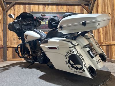 2018 Harley-Davidson Street Glide Special - Photo 8