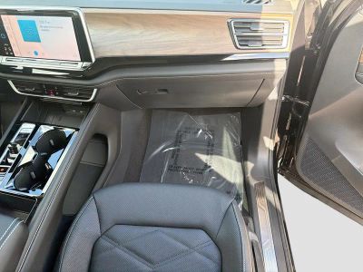2026 Volkswagen Atlas — photo 17 view
