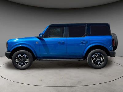 2024 Ford Bronco Outer Banks in Velocity Blue Metallic — front three-quarter view