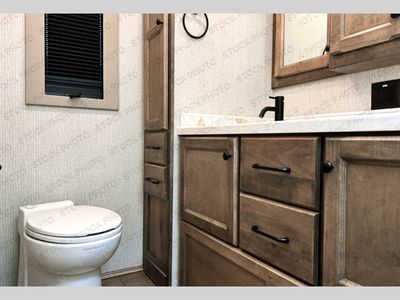 2026 Tiffin Motorhomes Byway - Photo 7
