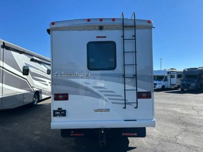 2019 Winnebago ADVENTURER — photo 29 view