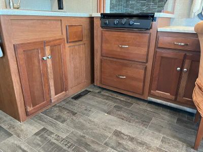 2019 Winnebago ADVENTURER — photo 12 view