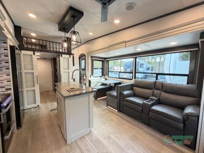 2025 Keystone RV Cougar — photo 12 view