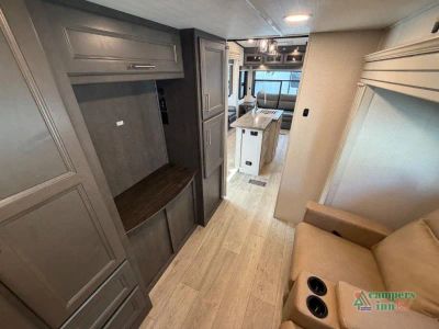 2025 Keystone RV Cougar — photo 30 view