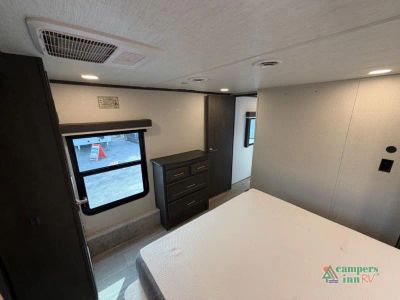 2025 Keystone RV Cougar — photo 36 view