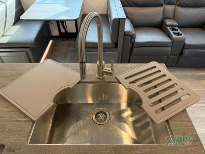 2025 Keystone RV Cougar — photo 17 view