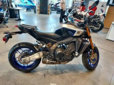 2026 Yamaha MT-09 SP — front three-quarter view
