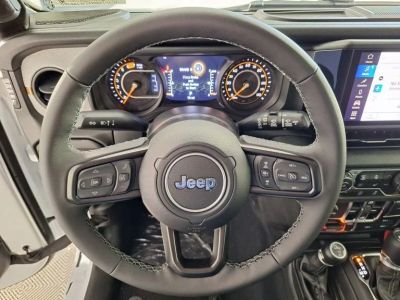 2026 Jeep Wrangler — photo 18 view