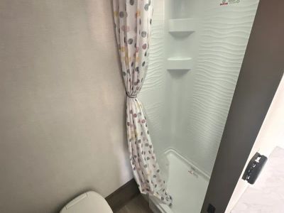 2025 Grand Design Transcend One - Photo 12