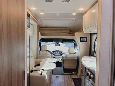 2026 Thor Motor Coach DELANO - Photo 2