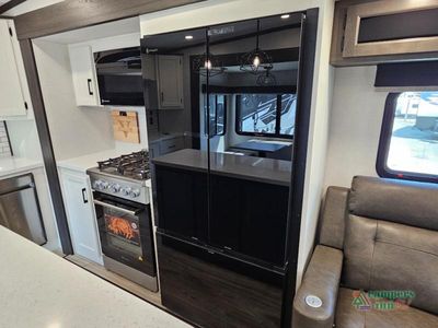 2026 Venture RV SportTrek Touring Edition — photo 34 view