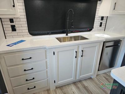 2026 Venture RV SportTrek Touring Edition — photo 14 view