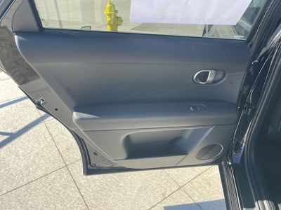 2026 Hyundai IONIQ 5 - Photo 15