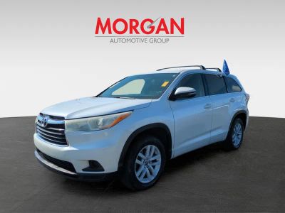 2016 Toyota Highlander — photo 9 view