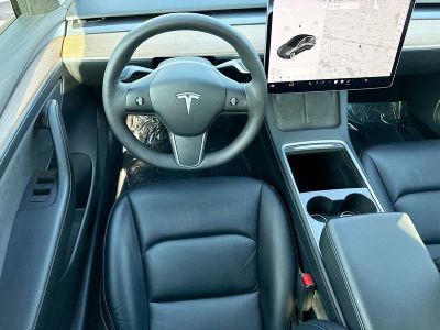 2021 Tesla Model 3 — photo 16 view