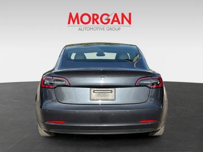 2021 Tesla Model 3 — interior view