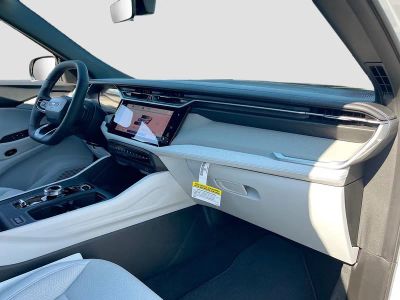 2026 Jeep Cherokee — photo 27 view