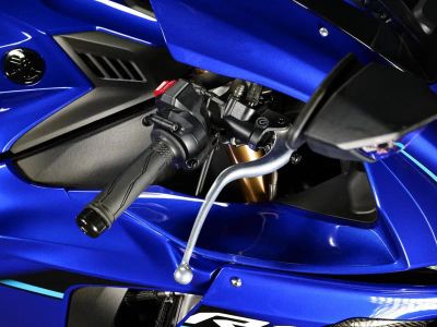 2026 Yamaha YZF-R1 — photo 9 view