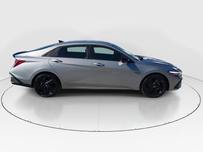 2026 Hyundai Elantra — photo 8 view