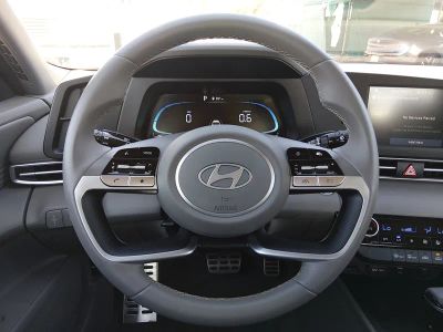 2026 Hyundai Elantra — photo 12 view
