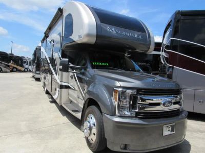 2020 Thor Motor Coach MAGNITUDE - Photo 1