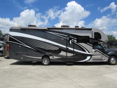 2020 Thor Motor Coach MAGNITUDE - Photo 21