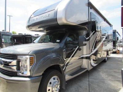 2020 Thor Motor Coach MAGNITUDE - Photo 28